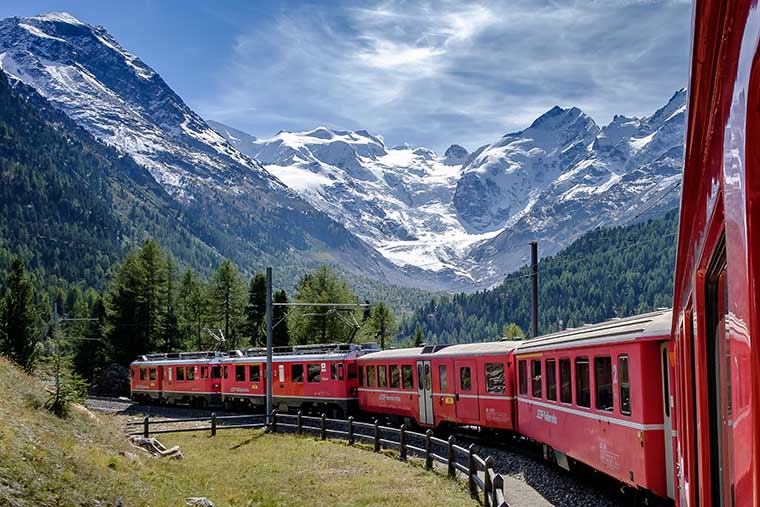 Train in Switzerland.jpg